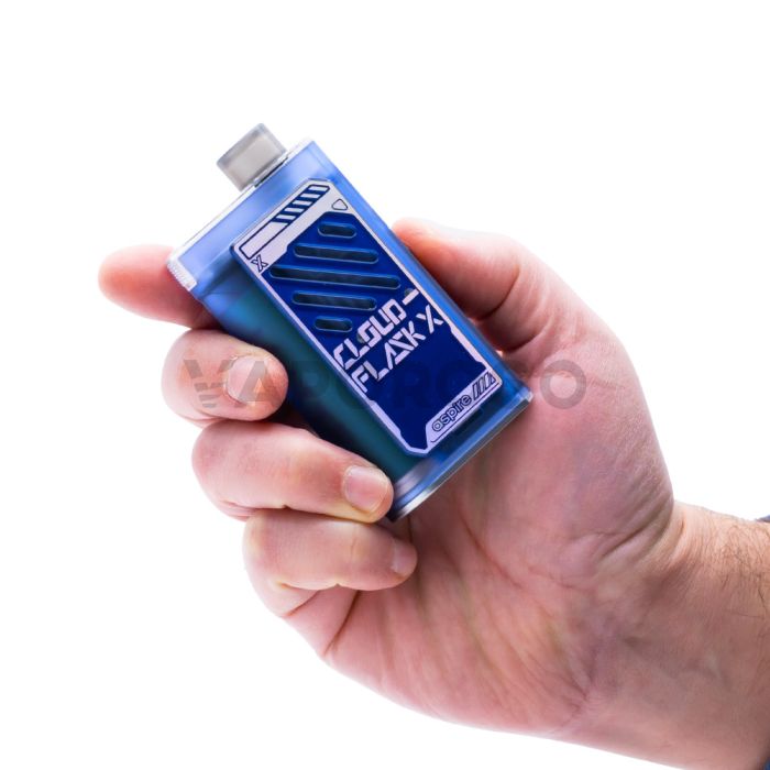 Cloudflask X Aspire dimensioni in mano