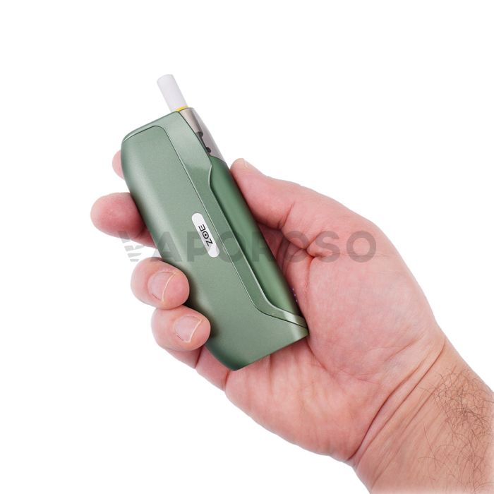 ZOE con Power Bank - Dimensioni in mano